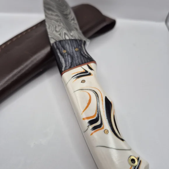 NEW!!! Damascus Steel Knife with Artistic Handle and Leather Sheath - Picture 2 of 11